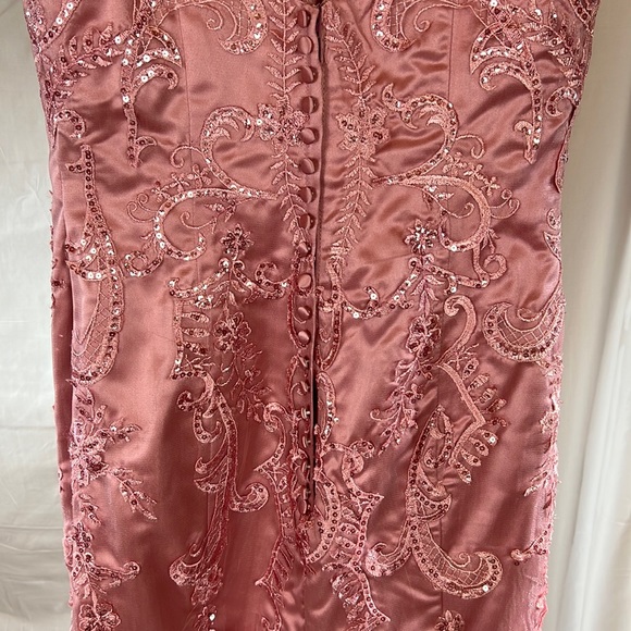 Long Dusty Rose Formal, Evening Gown, Mermaid fit with Tooling, lace & sequins - Picture 13 of 17